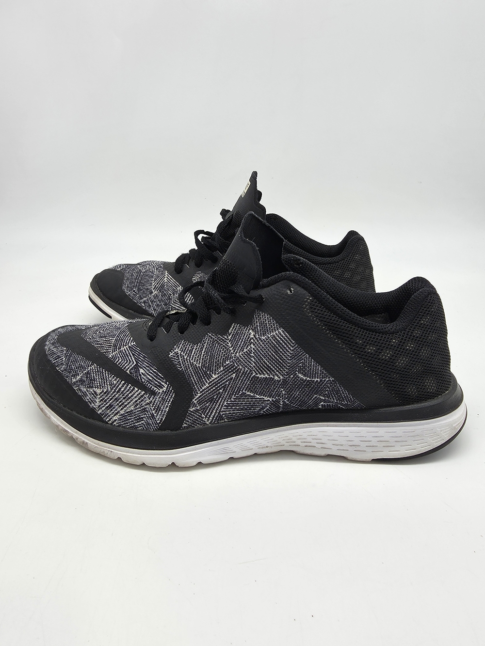 Nike FS Lite Run 3 Print Black White Running Shoes Sneakers Women Size 8.5 81915